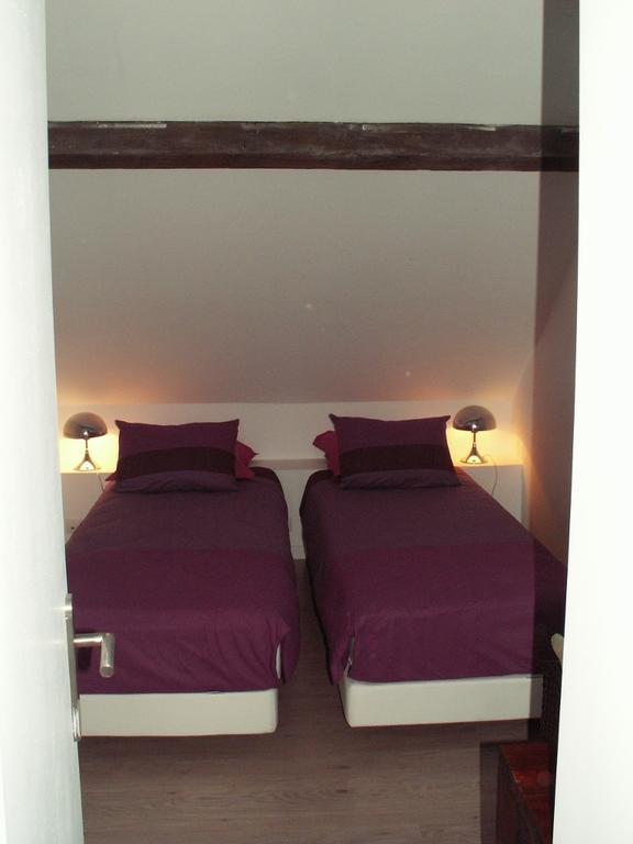 Du Cote De Chez Jos Hotel Bezons Bilik gambar
