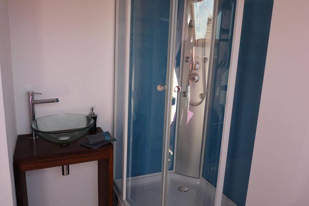 Du Cote De Chez Jos Hotel Bezons Luaran gambar
