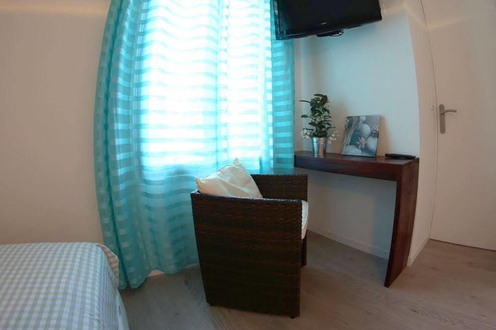 Du Cote De Chez Jos Hotel Bezons Luaran gambar